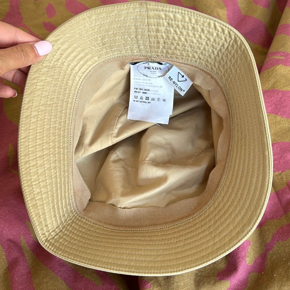 Prada Nylon bucket hat - Picture 5 of 7